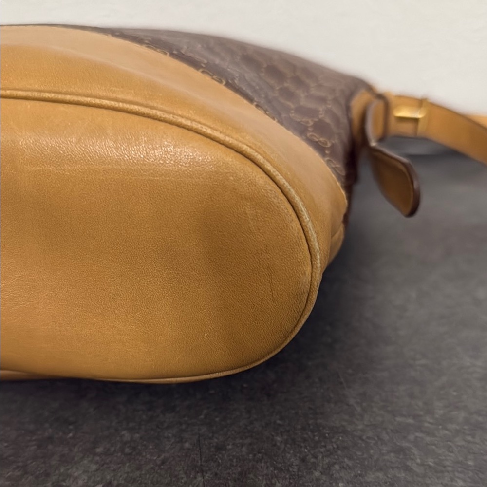Vintage Gucci Brown and Tan Monogram Shoulder Bag - Picture 4 of 16